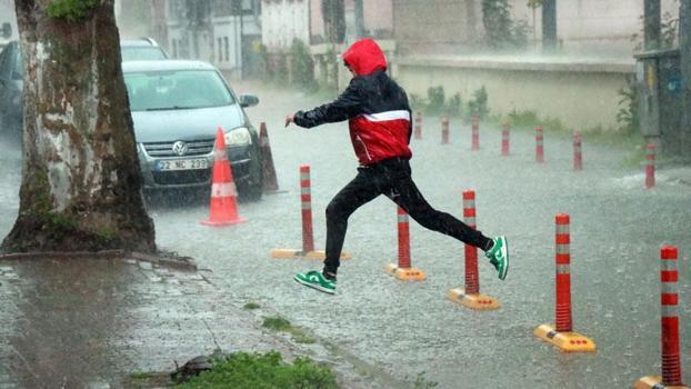 Antalya'da 2 gün fırtına ve sağanak uyarısı