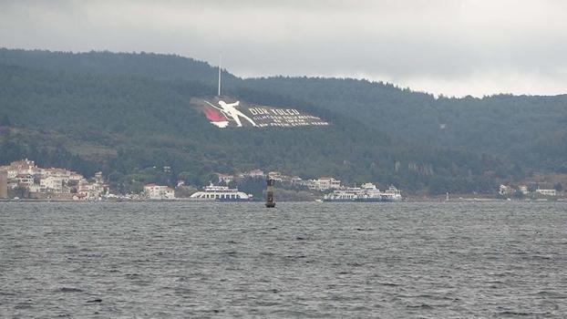 Gökçeada ve Bozcaada'ya feribot seferlerine fırtına engeli