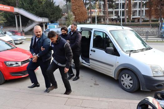 Yolcu otobüsünün yatak kısmında 9 kaçak göçmen yakalandı (2)