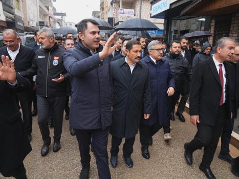 Bakan Kurum, Hatay'da TOKİ şantiyelerini inceledi