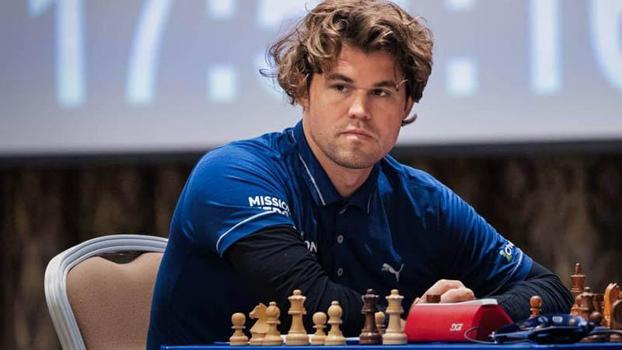 Magnus Carlsen, kot pantolon krizi sonrası turnuvaya dönüyor