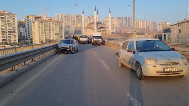 Kırıkkale'de buzlanma nedeniyle kaza: 6 yaralı