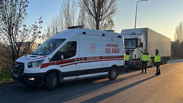 Dövülüp boynundan bıçaklanan TIR şoförü, aracıyla 30 kilometre gidip yardım istedi