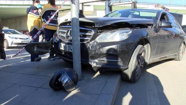 Şişli'de ters yöne girip motosikletliye çarptı, yakınları gelene kadar aracından inmedi