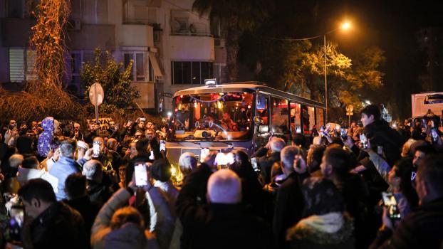 Sanatçı Ferdi Tayfur yaşamını yitirdi (3)