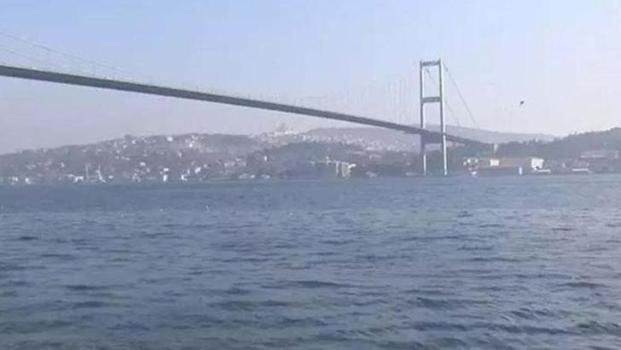 İstanbul Boğazı'nda gemi trafiği çift yönlü askıya alındı