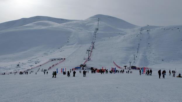 Hesarek Kayak Merkezi'nde sezon açıldı