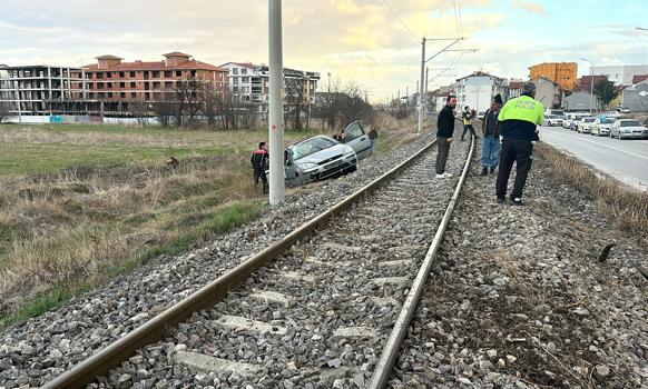 Polisten kaçan alkollü sürücü otomobille takla attı