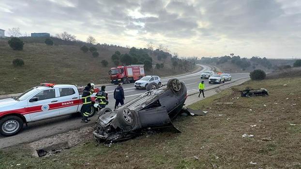 Tekirdağ'da otomobil takla attı; 2 yaralı