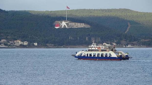 Çanakkale'de feribot seferlerine fırtına engeli