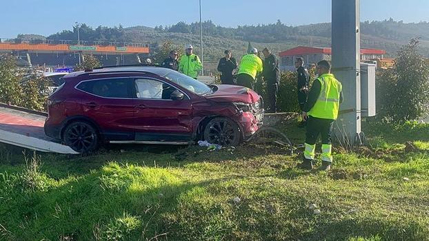 Sürücüsünün 50 kilometre kaçıp polis otosuna çarptığı cipten uyuşturucu çıktı; 4 gözaltı