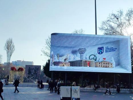 Güvenpark'ta sit alanına dikilen reklam panosuna kaldırma kararı