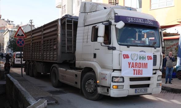 Burdur'dan Halep'e yardım TIR'ı