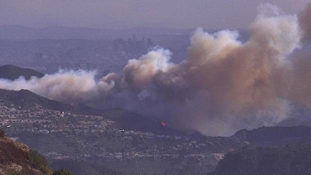 Los Angeles'ta yangın: Binlerce kişi tahliye edildi