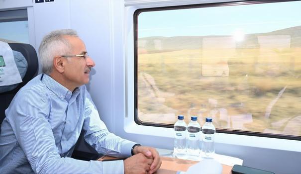 Konya-Karaman hızlı tren hattı 3 yılda 3 milyon 783 bin yolcuya hizmet verdi