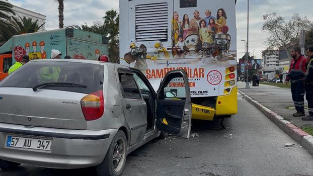 Fatih'te otomobil İETT otobüsüne çarptı: 3’ü çocuk 8 yaralı