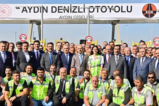 Bakan Uraloğlu: Aydın ve Denizli arasında seyahat süresi 55 dakikaya iniyor