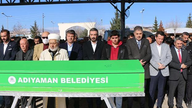 Adıyaman'daki kazada ölen 5 kişi toprağa verildi