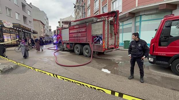 Markette patlama sonrası yangın