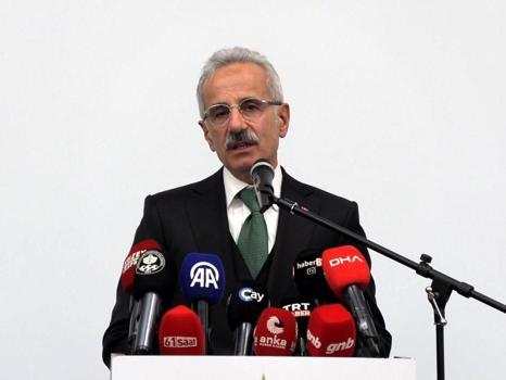 Bakan Uraloğlu: Pulathane Bulvarı'nın 8 kilometrelik bölümünü tamamladık (2)