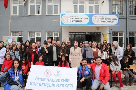 Gönüllü Makas Projesi kapsamında köy okullarında öğrenciler tıraş edildi
