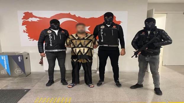 Bakan Yerlikaya: Kırmızı bültenle aranan 3 şüpheli, yurt dışında yakalandı