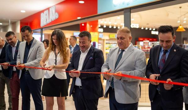 Relay mağazası, Antalya Havalimanı’nda kapılarını açtı