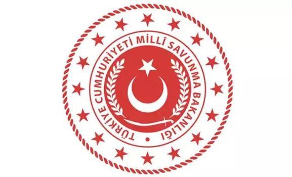 Antalya'da arızalanan helikopter denize acil iniş yaptı