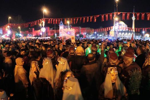 Kayseri'de 'Fener Alayı' düzenlendi