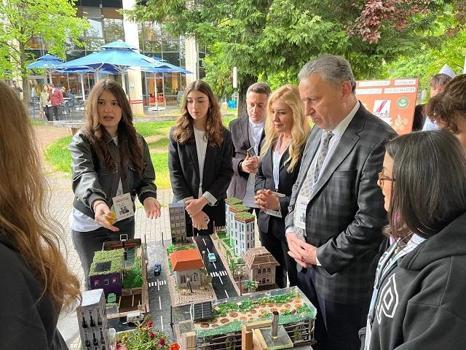 Öğrenciler, yenilikçi projeleriyle 9’uncu UMakerFest’te yarıştı