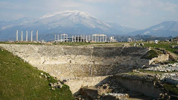 İş Bankası’ndan Laodikeia ve Tripolis kazılarına destek