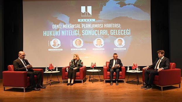 Milli İstihbarat Akademisi'nde, Türkiye'nin deniz yetki alanlarına yönelik panel