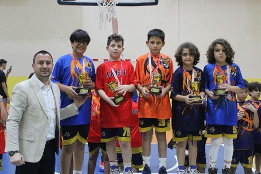 Osmaniye’de U11 ve U12 Yerel Basketbol Ligi sona erdi
