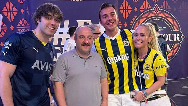Mustafa Varank, Fenerbahçe'nin Final-Four yarı final maçını izledi