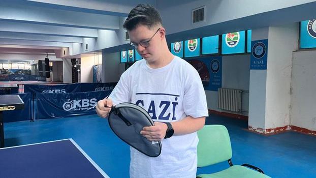 Down sendromlu üniversiteli sporla hayata bağlandı