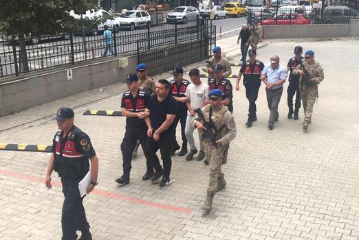 19 yaşındaki Ali'nin öldürüldüğü davaya ilişkin 3 sanığa indirimli ceza