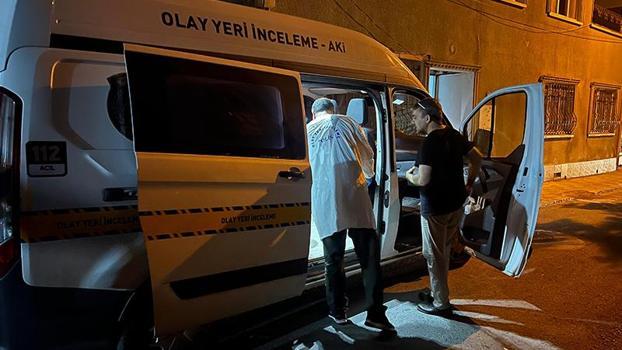 Yayılan koku ile ortaya çıktı; yalnız yaşadığı evinde ölü bulundu