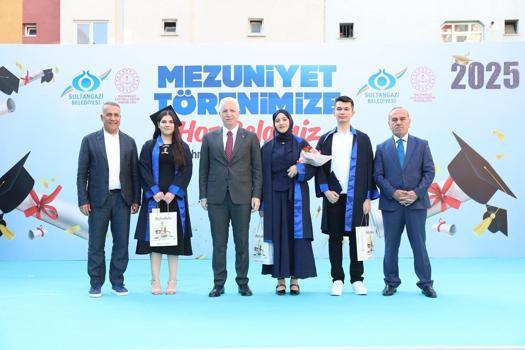 Vali Gül, Sultangazi’deki mezuniyet törenine katıldı