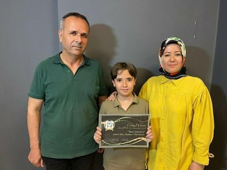 13 yaşındaki Arben'e İsviçre'den 'En İyi Çocuk Oyuncu' ödülü