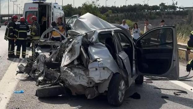 TEM’de yolcu otobüsü ile otomobil çarpıştı; 2’si ağır, 3 yaralı