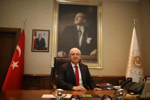 Bakan Güler'den 'Babalar Günü' mesajı