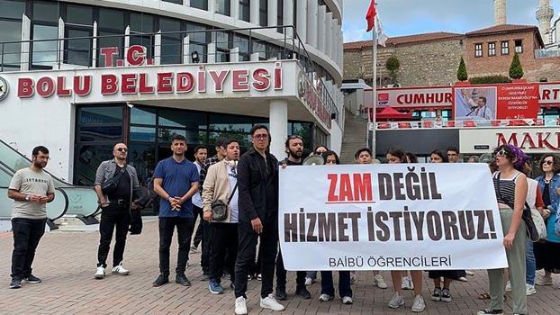 Bolu’da üniversite öğrencilerinden otobüs zammı protestosu
