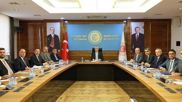Bakan Bolat, uluslararası nakliyecilerle bir araya geldi