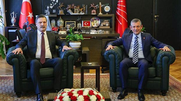 Özgür Özel, Erkan Baş ile görüştü