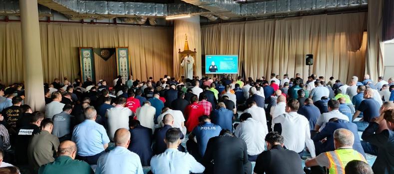 İstanbul Havalimanı’nda işaret diliyle cuma hutbesi