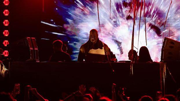 Basketbol efsanesi Shaquille O'Neal'dan Antalya'da DJ performansı