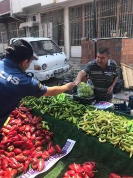 Karacabey’de polis dolandırıcılığa karşı broşür dağıttı