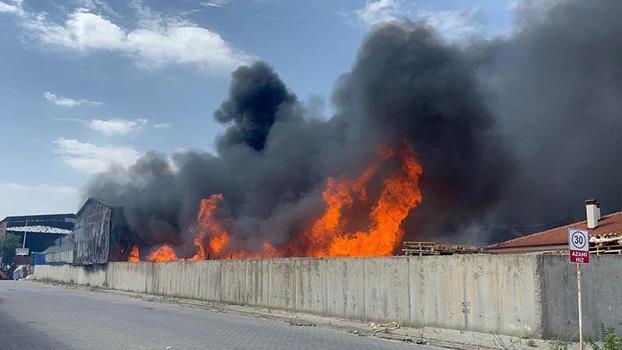 Eskişehir’de fabrikada çıkan yangın, 2 fabrikaya daha sıçradı