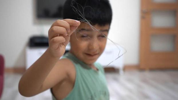 Salatalık yutunca rahatsızlandı; 3 yıl önce vücudunda 18 santimlik kateter unutulduğu ortaya çıktı