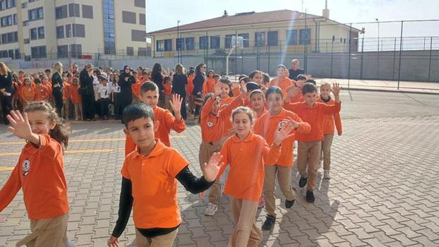 Okullarda ilk ara tatil için son ders zili çaldı